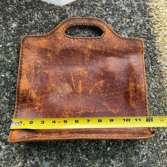 Vintage Brown Leather Satchel handbag - Picture 4 of 11